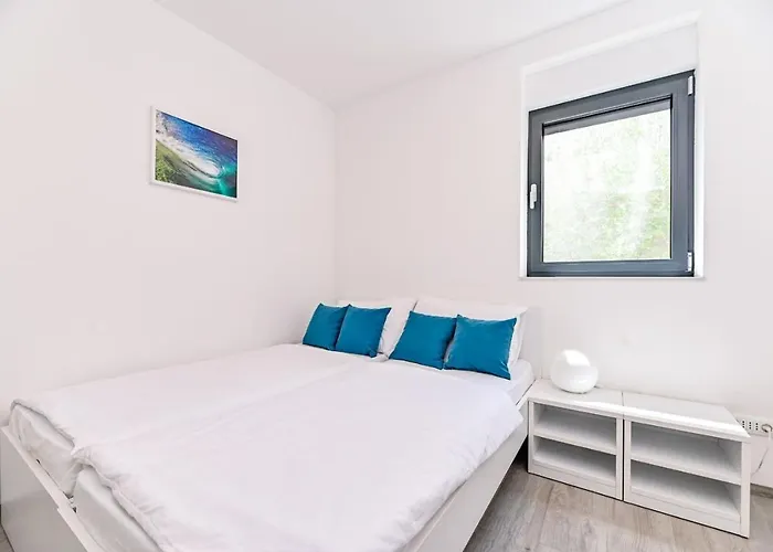 Apartamento Flori With Sea View Malinska