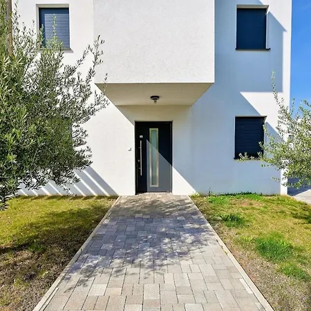 Flori With Sea View Malinska