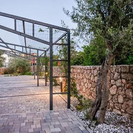 Flori With Sea View Апартаменты